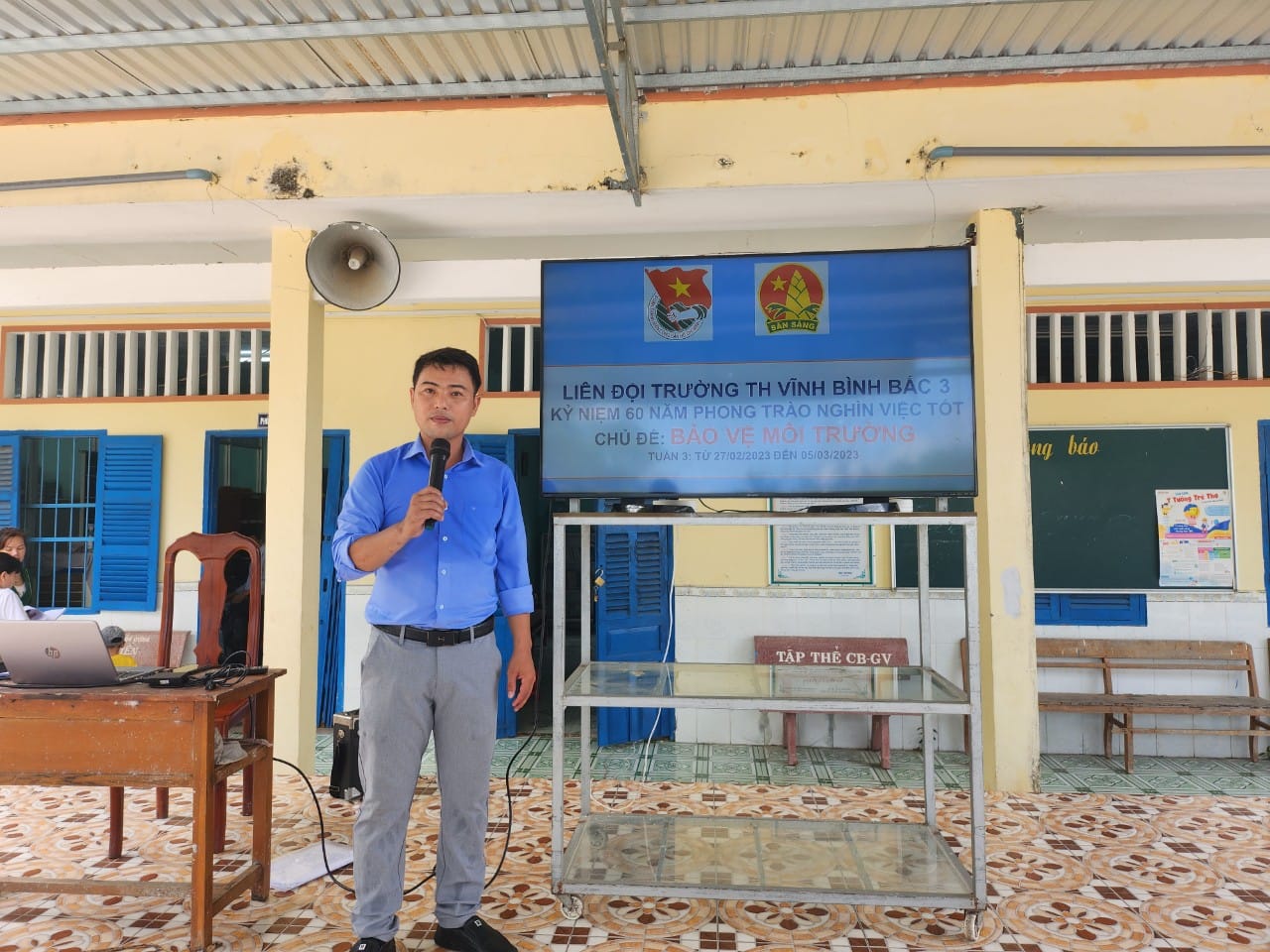 Thầy Nguyễn Việt Khởi - TPT trường TH Vĩnh Bình Bắc 3
