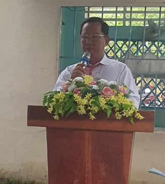 Thầy Phạm Thanh Thủy - PHT nhà trường đọc thư Chủ tịch nước