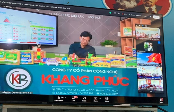 Hình ảnh Th.S. Nguyễn Ngọc Đan- Khoa GD Tiểu học, Trường ĐHSP Thành phố Hồ Chí Minh triển khai chuyên đề.